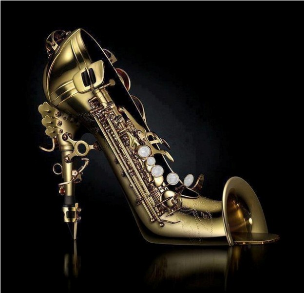 Saxophone-shoe