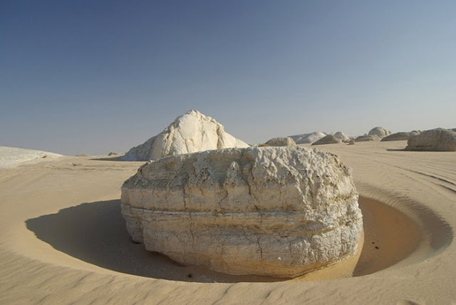 حجارة-الصحراء-البيضاء